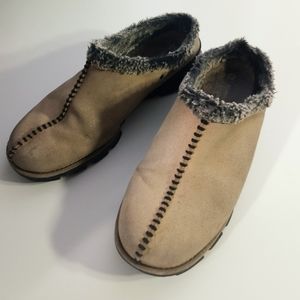 Columbia Cortina Suede Mule/Clogs Tan Size 9.5
